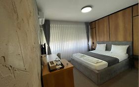 New Prishtina Luxury Rooms Приштина Exterior photo