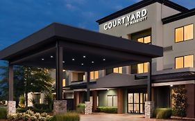 Courtyard By Marriott Tulsa Central Exterior photo