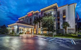 Hampton Inn & Suites Fort Myers Эстеро Exterior photo