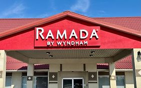 Отель Ramada By Wyndham Ламбертон Exterior photo