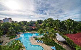 Cebu White Sands Resort And Spa Мактан Exterior photo
