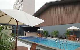 Sentral Cawang Hotel Джакарта Exterior photo