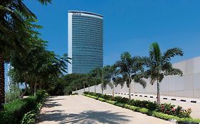 Отель The Westin Mumbai Garden City Exterior photo