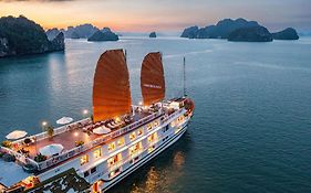 Отель Indochina Sails Ha Long Bay Powered By Aston Exterior photo
