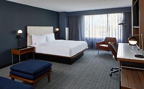 Отель Courtyard By Marriott Detroit Downtown Exterior photo