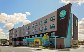 Отель Tru By Hilton Cleveland Midtown Exterior photo