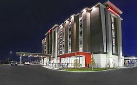 Hampton Inn Питерборо Exterior photo