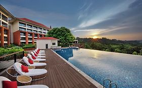 Отель Doubletree By Hilton Goa - Панаджи Exterior photo