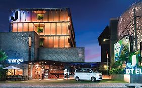 J Hotel Kuta Кута Exterior photo