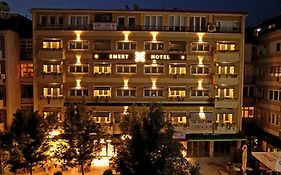 Emery Hotel Приштина Exterior photo
