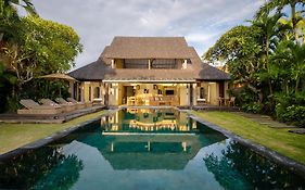 Space Villas Bali Семиньяк Exterior photo