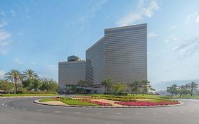 Отель Hyatt Regency Dubai - Corniche Exterior photo