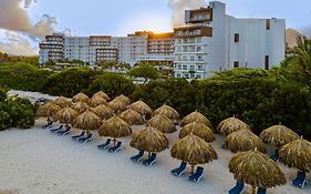 Embassy Suites By Hilton Aruba Resort Палм Бич Exterior photo