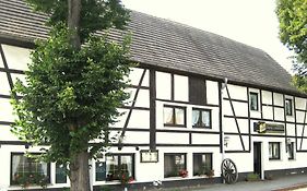 Hotel Lindenhof Bad Lauchstadt Exterior photo