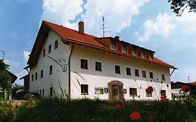 Отель Gasthof Zum Kirchenwirt Кирхдорф-на-Инне Exterior photo