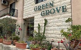 Green Grove Guest House Сент Джулианс Exterior photo
