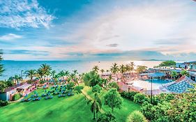 Pinnacle Grand Jomtien Resort And Beach Club - Sha Extra Plus На Джомтьен Exterior photo