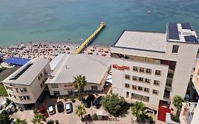 Aragosta Hotel & Restaurant Дуррес Exterior photo