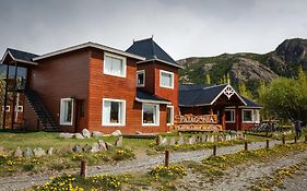 Patagonia Hostel Эль-Чальтен Exterior photo