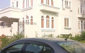 Royal Galaxy Bed & Breakfast Islamabad - For Families Only Exterior photo
