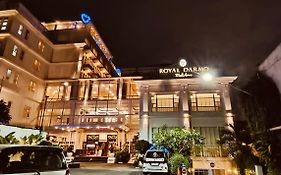 Отель Royal Darmo Malioboro Джокьякарта Exterior photo