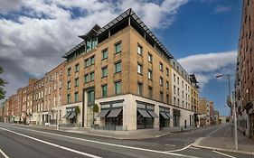 Отель The Morrison Dublin, Curio Collection By Hilton Exterior photo