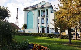 Hotel Лудза Exterior photo