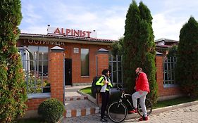 Alpinist Hotel Бишкек Exterior photo