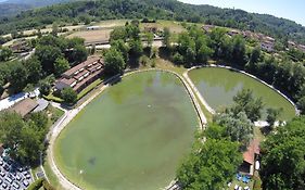 Апартаменты Laghi Della Tranquillita' Реджелло Exterior photo