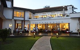 Lake Victoria Hotel Энтеббе Exterior photo