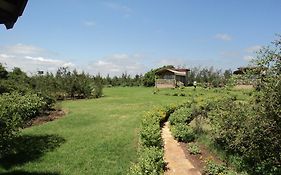 Отель Sangare Gardens Mweiga Exterior photo