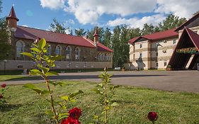 Загородный клуб Айвенго Гостиница Джунгли Подольск Exterior photo