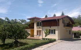 Villa Nanevi Тетевен Exterior photo