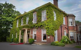 Farington Lodge Hotel Престон Exterior photo