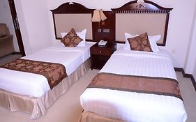 Debredamo Hotel Аддис-Абеба Exterior photo