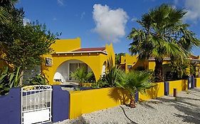Yacht Club Apartments Bonaire Exterior photo