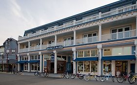 Bicycle Street Inn And Suites Макино Exterior photo