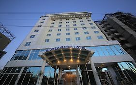 Dreamliner Hotel Аддис-Абеба Exterior photo