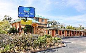 River Side Inn Нью-Порт-Ричи Exterior photo