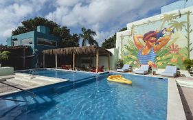 Отель Selina Cancun Downtown Exterior photo