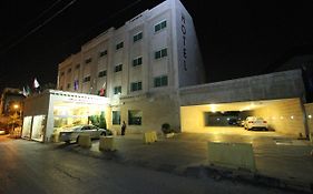 Al Thuraya Hotel Амман Exterior photo