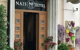 Hotel Nais Дуррес Exterior photo