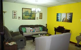 Bed and Breakfast The Illiers Port of Spain Exterior photo