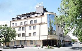 Отель Арцах Ереван Exterior photo