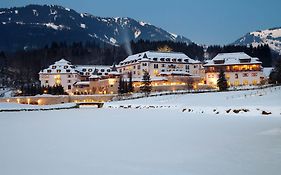 Отель A-Rosa Kitzbuehel Exterior photo