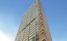 Отель Ramada Hong Kong Harbour View Exterior photo