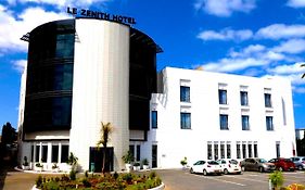 Le Zenith Hotel Оран Exterior photo