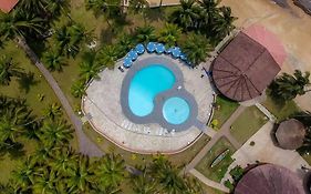 Coconut Grove Beach Resort Elmina Exterior photo