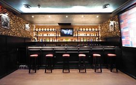 Хостел Alessandro Downtown & Bar Рим Exterior photo