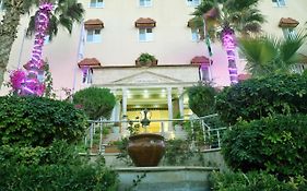 Amra Palace International Hotel Вади Муса Exterior photo